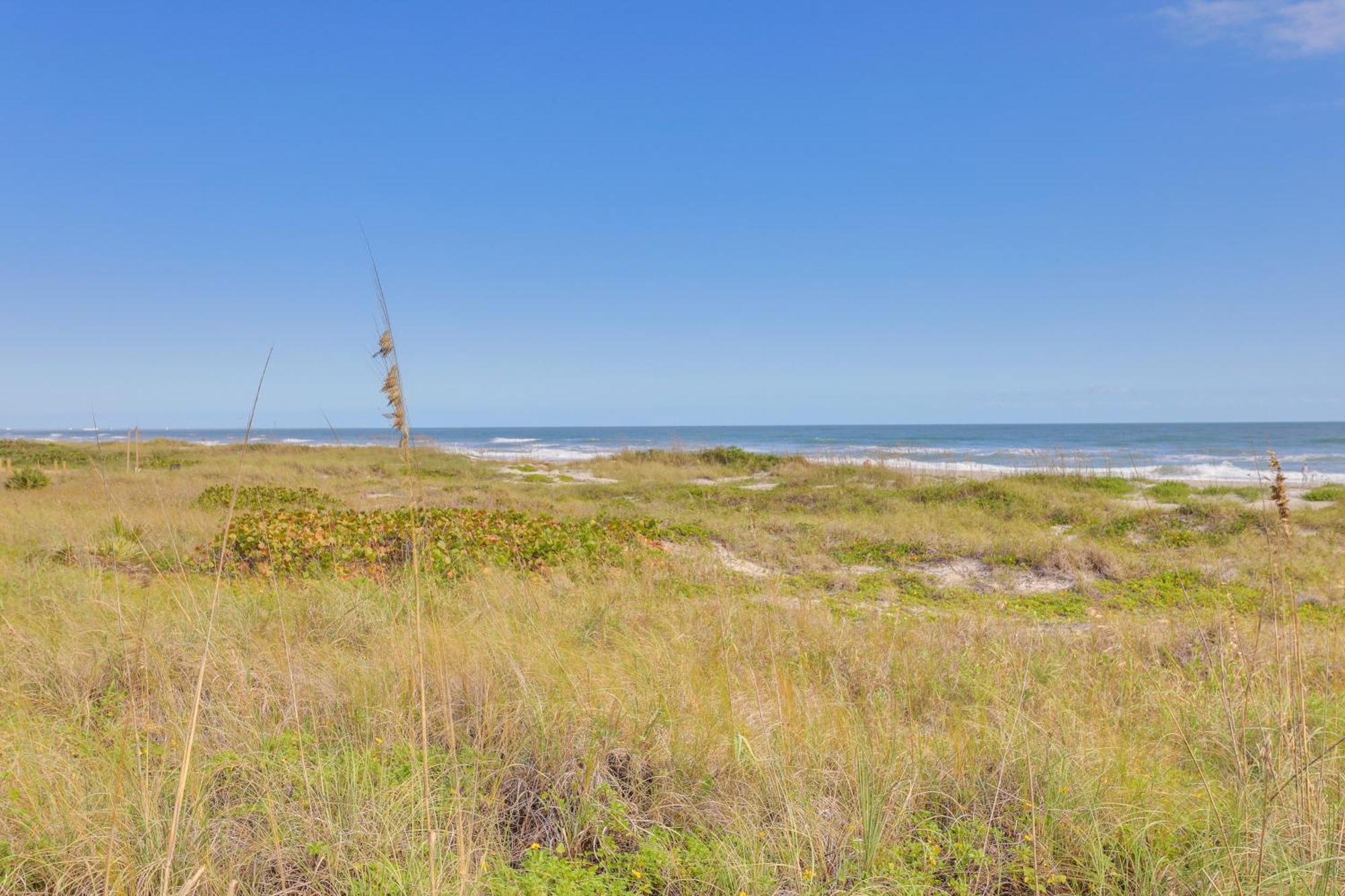 Central Cocoa Beach Condo With View, Steps To Beach! Exterior foto
