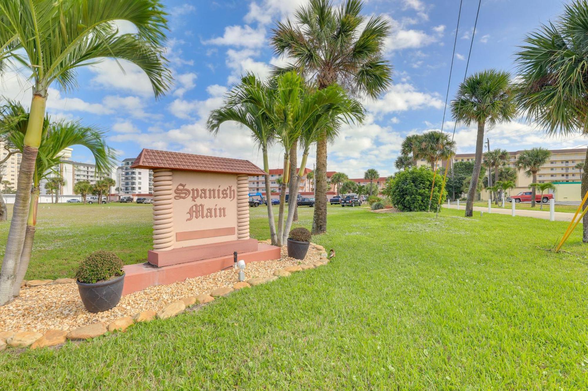 Central Cocoa Beach Condo With View, Steps To Beach! Exterior foto